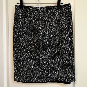 Beautiful Black & White Pencil Skirt w/ pocket in front and slit in back.